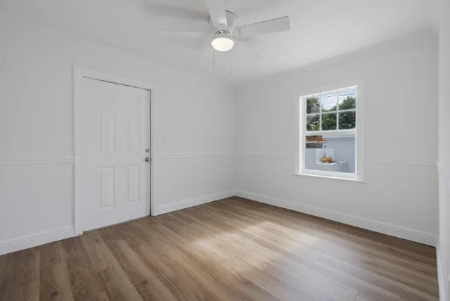 $550,000 | 640 Forest Hill Boulevard, West Palm Beach, FL 33405