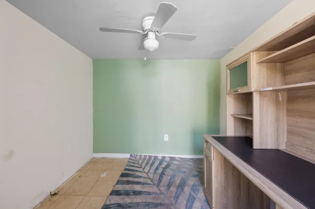 $550,000 | 640 Forest Hill Boulevard, West Palm Beach, FL 33405