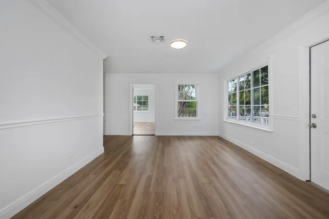 $550,000 | 640 Forest Hill Boulevard, West Palm Beach, FL 33405