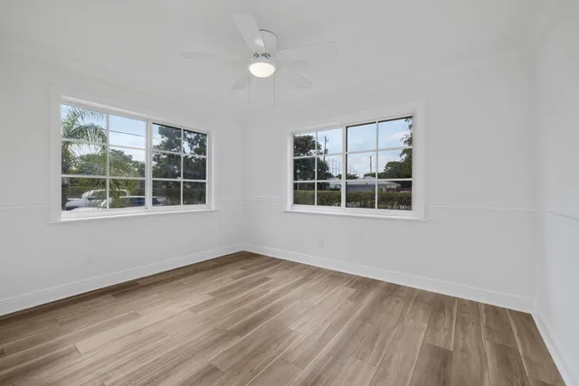 $550,000 | 640 Forest Hill Boulevard, West Palm Beach, FL 33405