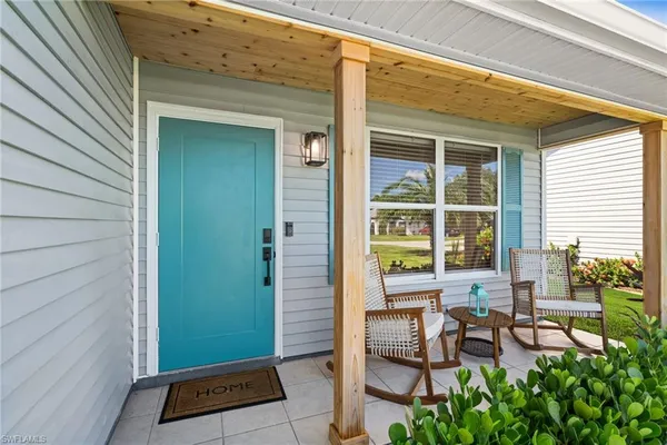 $3,495 | 738 95th Avenue North, Naples, FL 34108