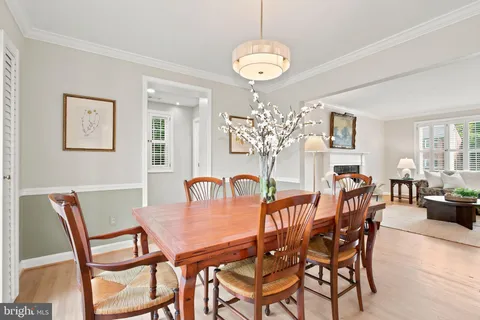 $900,000 | 4509 Clearbrook Lane, Kensington, MD 20895