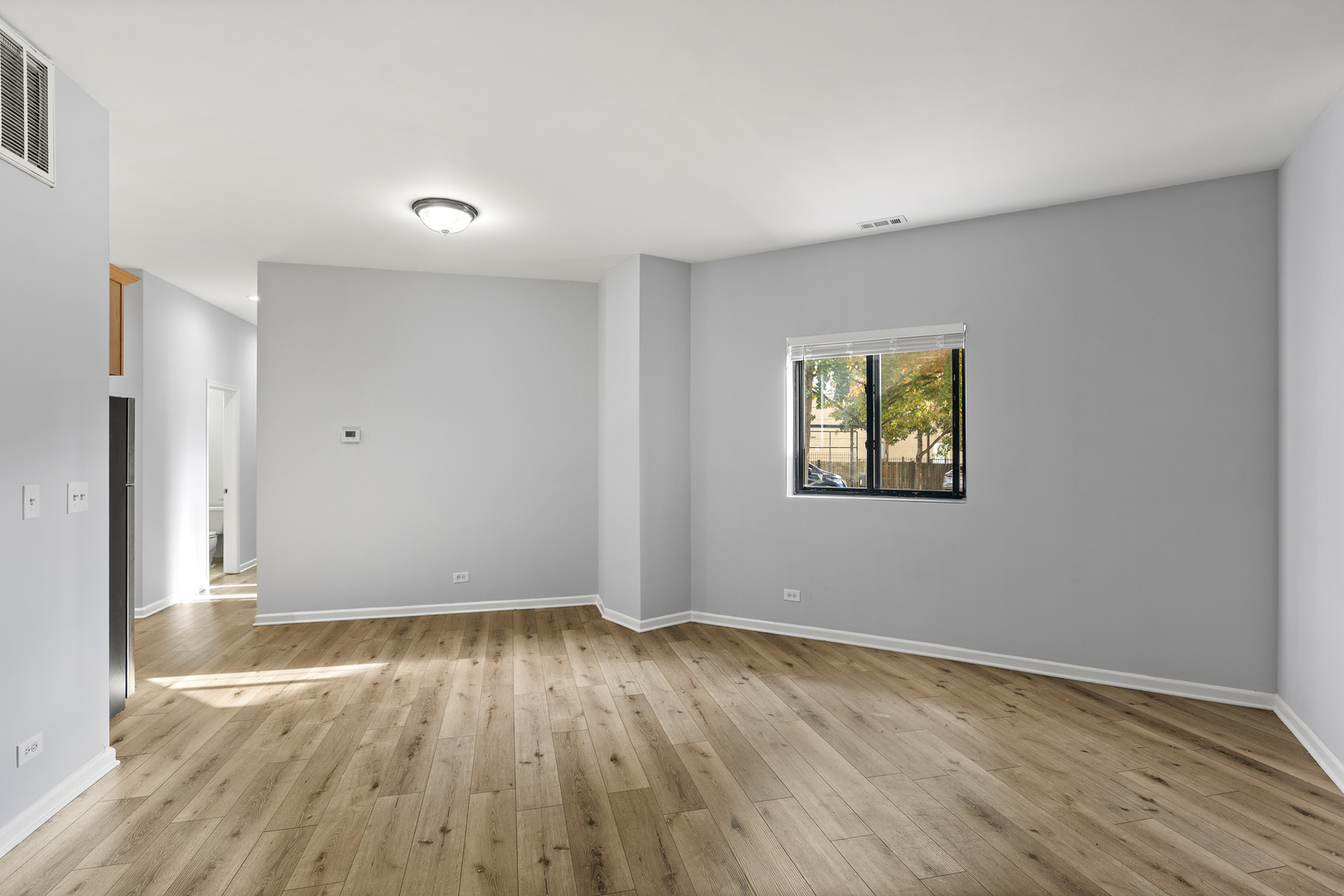 2451 West Howard Street, Unit 106 Chicago, IL 60645 - Photo 6 of 13