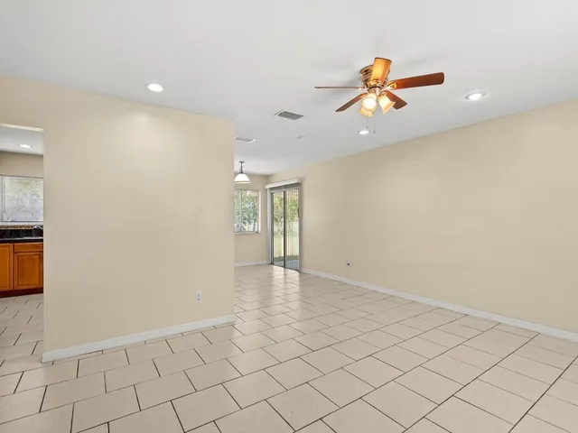 $2,250 | 254 Southwest Bridgeport Drive, Port St. Lucie, FL 34953