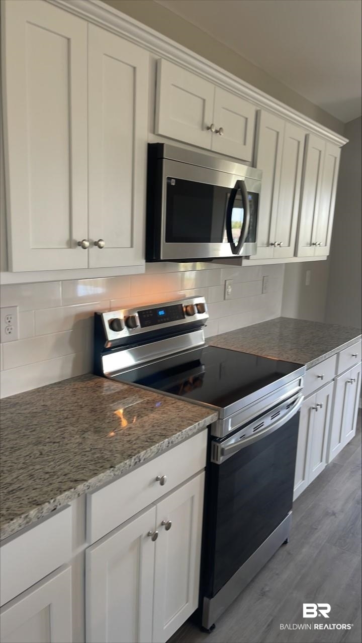 3074 Gallica Lane Foley, AL 36535 - Photo 6 of 36 Beautiful backsplash