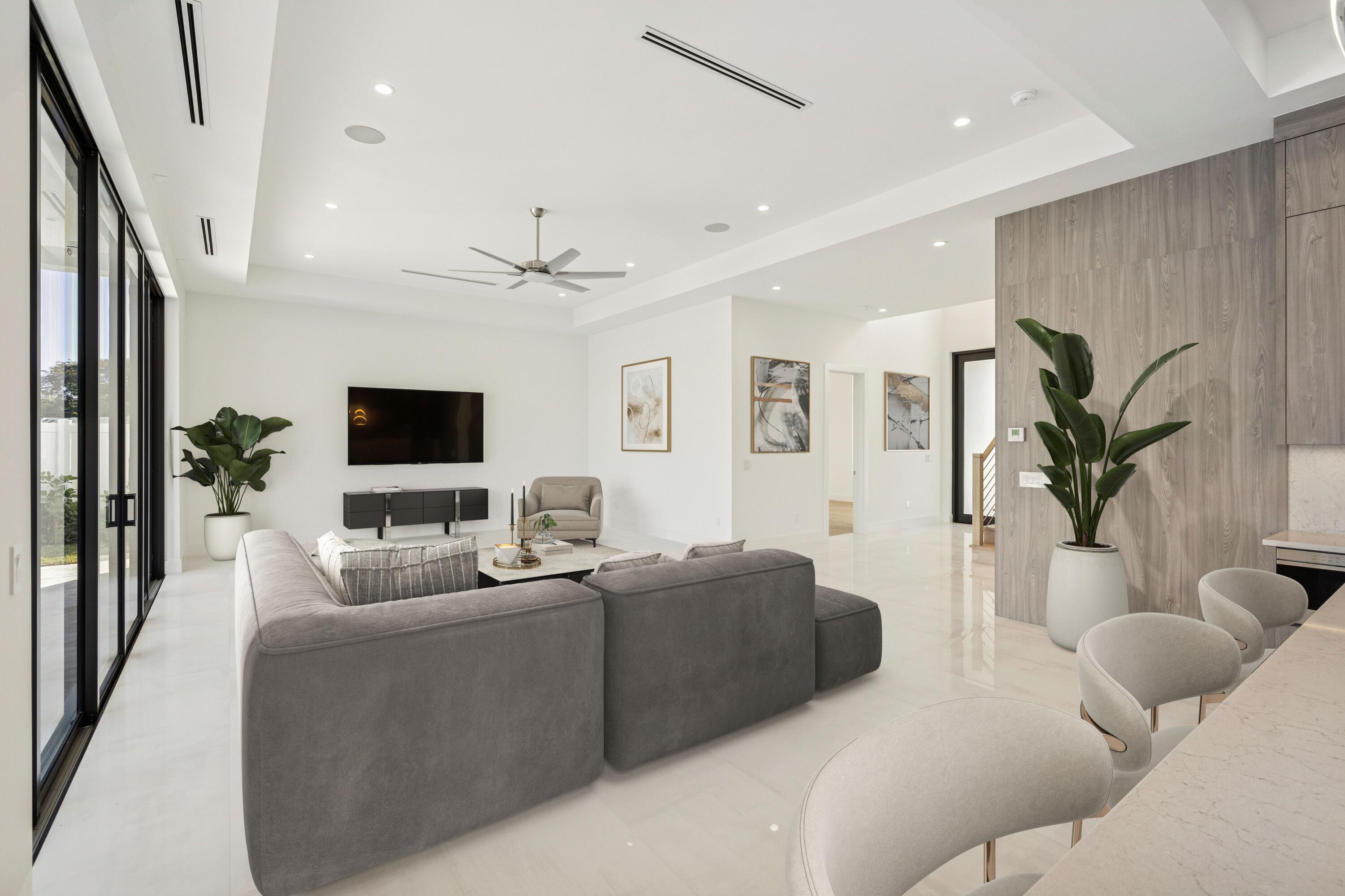 261 Northwest 8th Street Boca Raton, FL 33432 - Photo 13 of 53 r261 NW 8th St Boca Raton FL 21 (1)