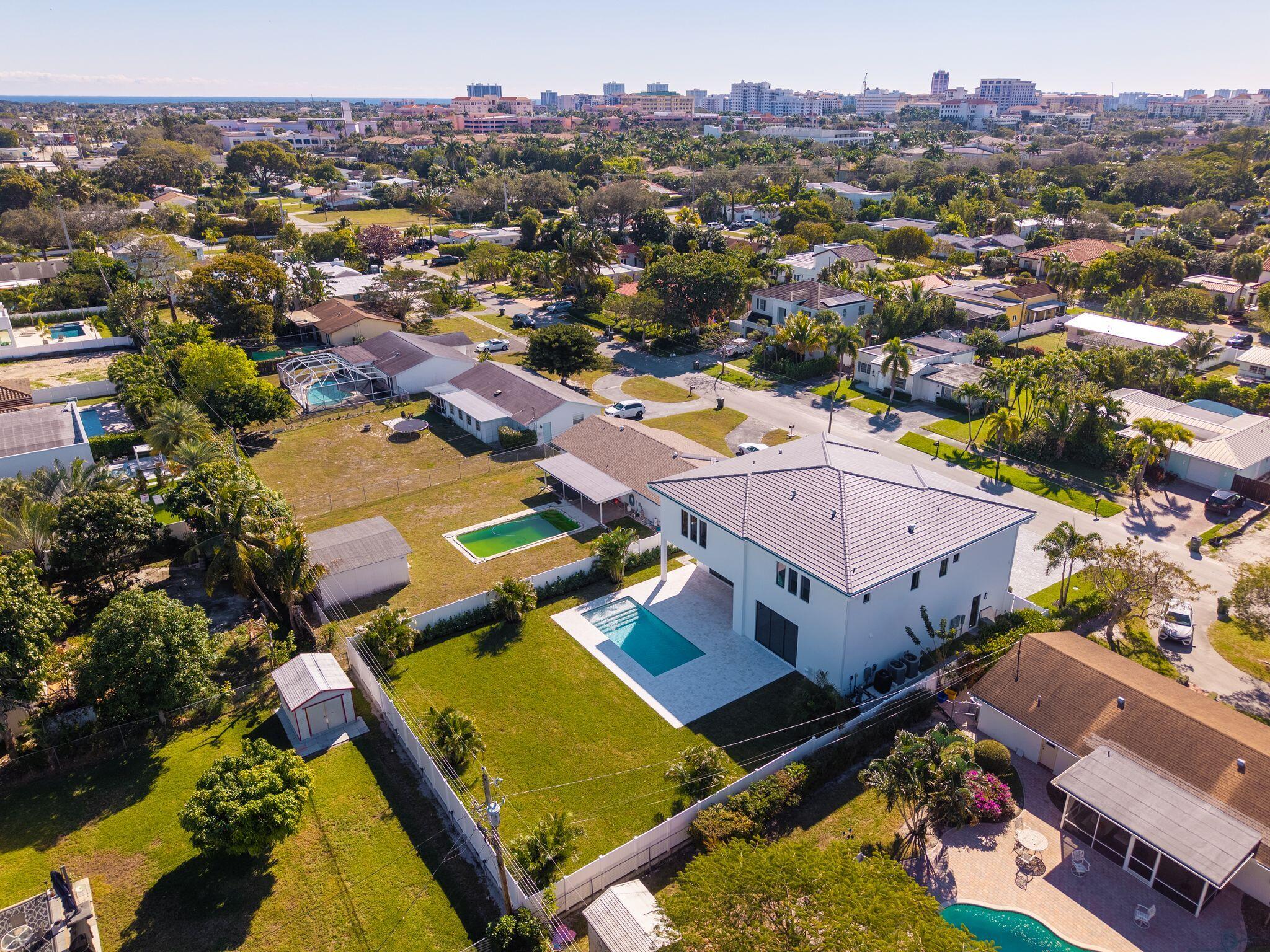 261 Northwest 8th Street Boca Raton, FL 33432 - Photo 35 of 53 261 NW 8th St Boca Raton FL 66