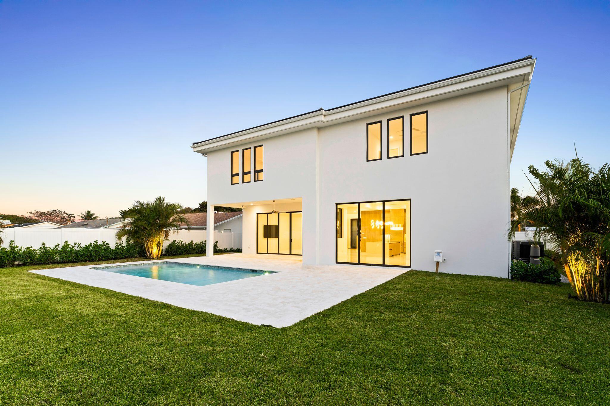 261 Northwest 8th Street Boca Raton, FL 33432 - Photo 48 of 53 261 nw 8th st Boca Raton 19