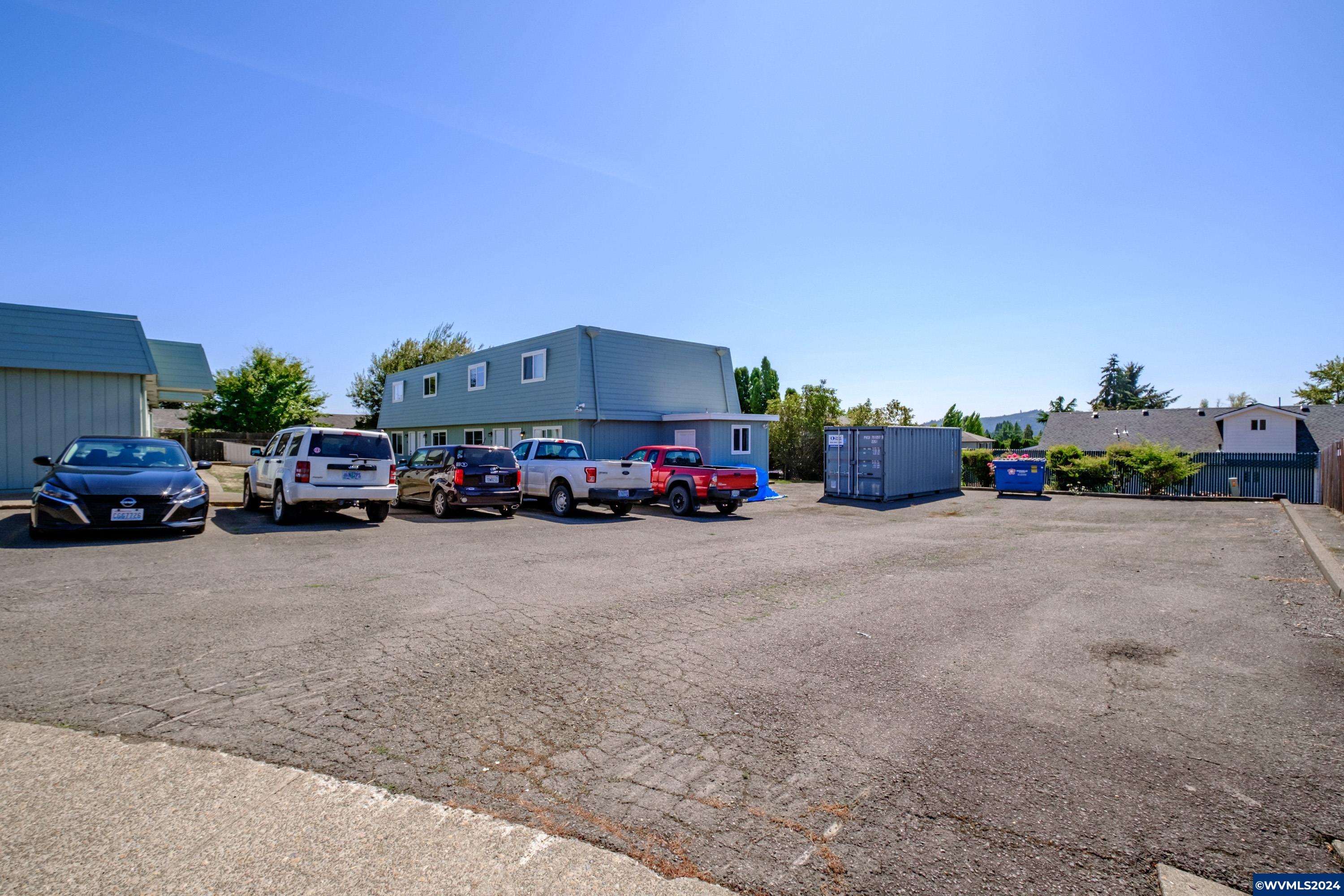 175 Northeast Fern Court Dallas, OR 97338 - Photo 17 of 25