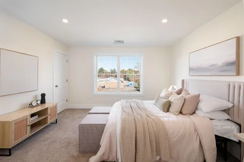 $424,000 | 13 Suffolk Drive, Unit 4, Concord, NH 03303