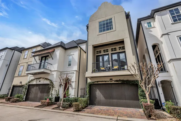 $3,100 | 1721 Upland Lakes, Houston, TX 77043