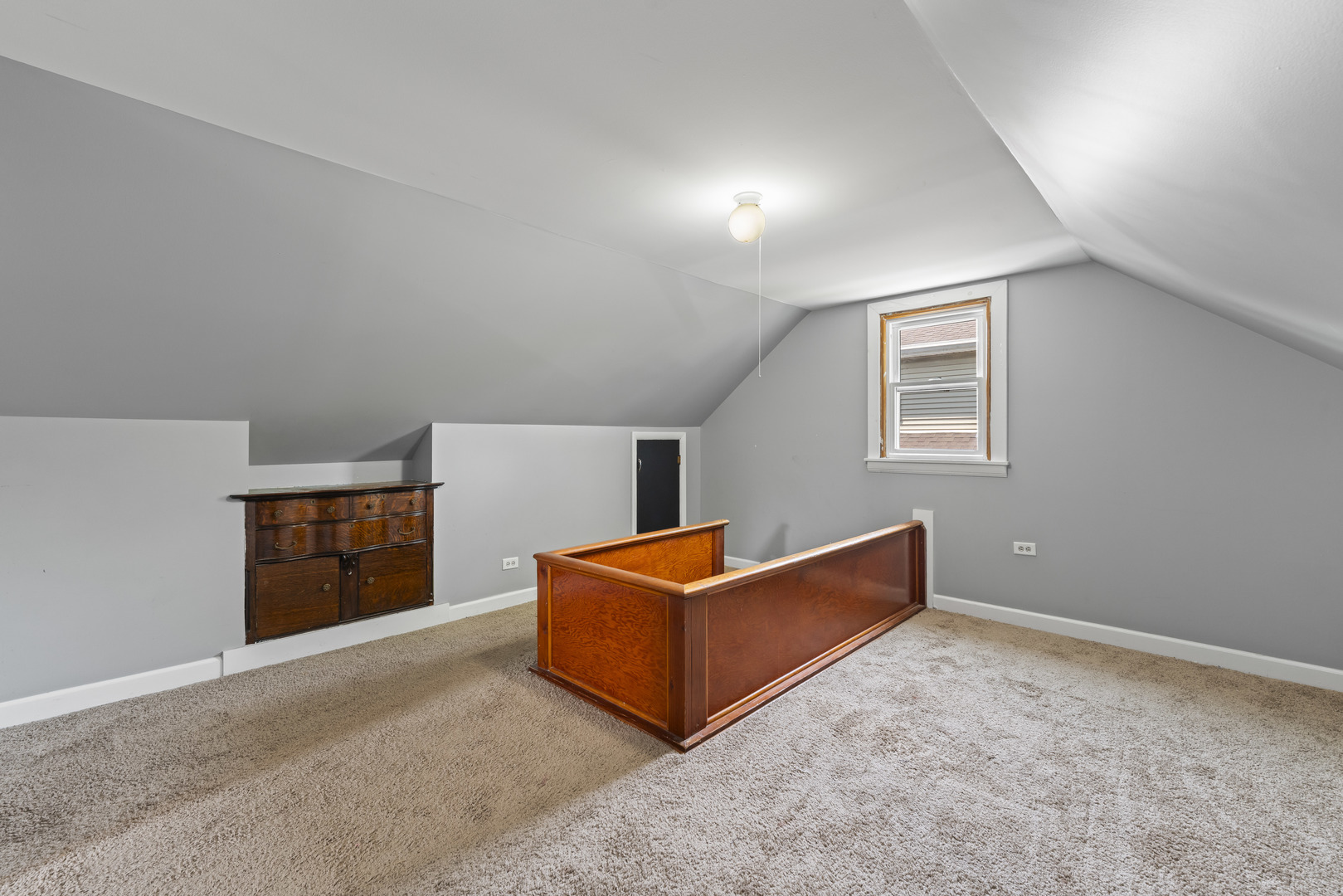 660 1st Street Crete, IL 60417 - Photo 13 of 23 a view of an empty room with a window