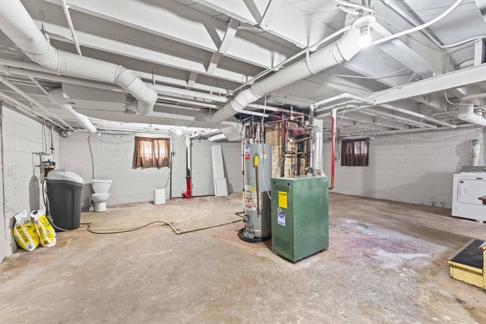 660 1st Street Crete, IL 60417 - Photo 21 of 23 a view of a room with gym equipment