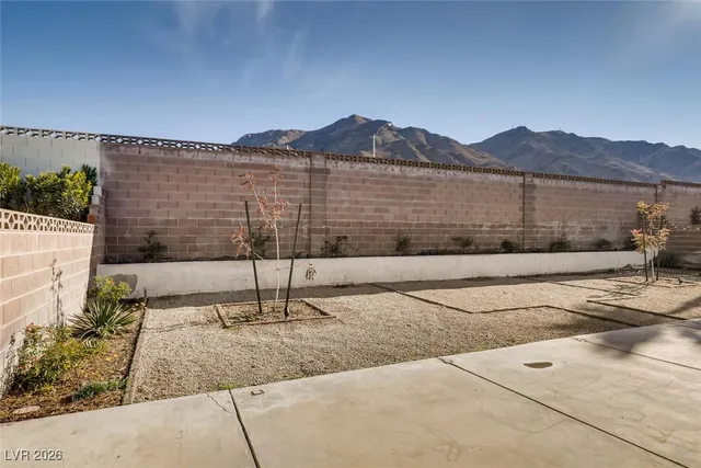 $1,750 | 1960 Whiton Street, Las Vegas, NV 89156