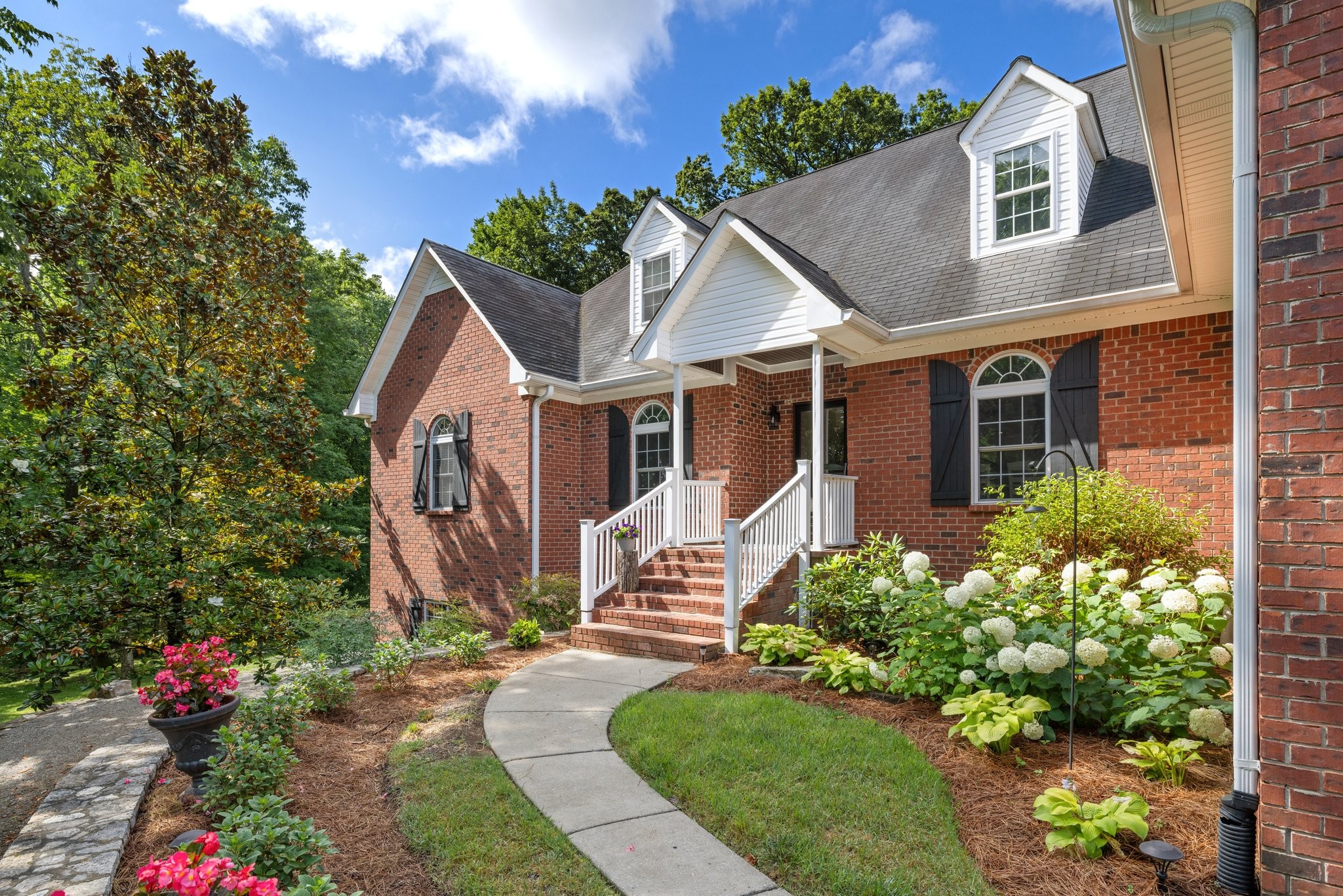 5375 Murfreesboro Road College Grove, TN 37046 - Photo 3 of 70 a front view of a house with a yard