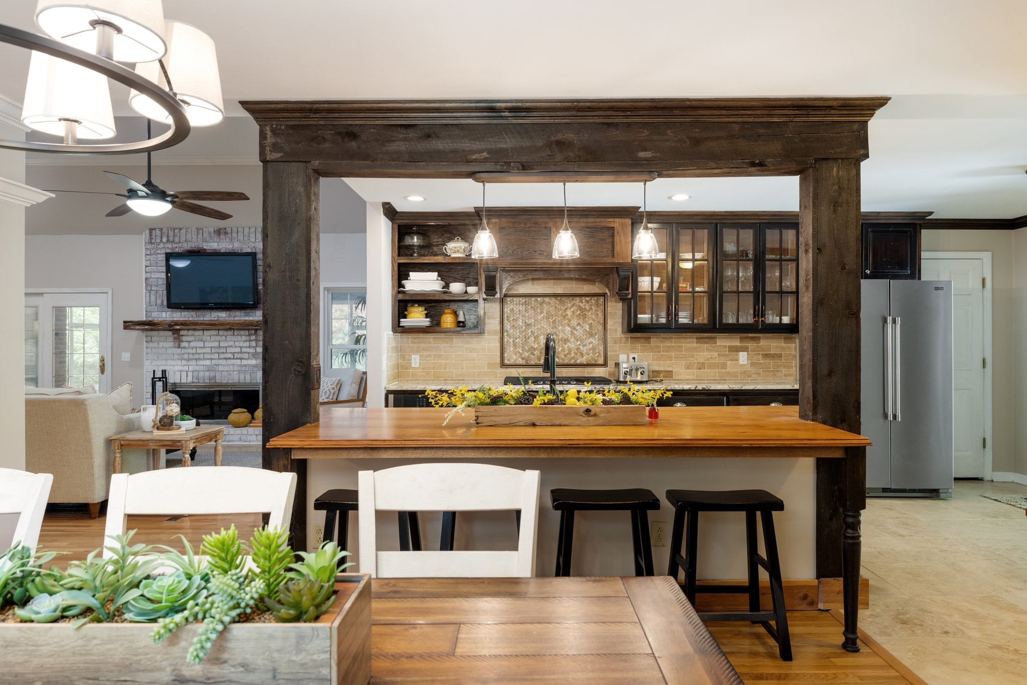 5375 Murfreesboro Road College Grove, TN 37046 - Photo 10 of 70 a kitchen with a table and chairs in it
