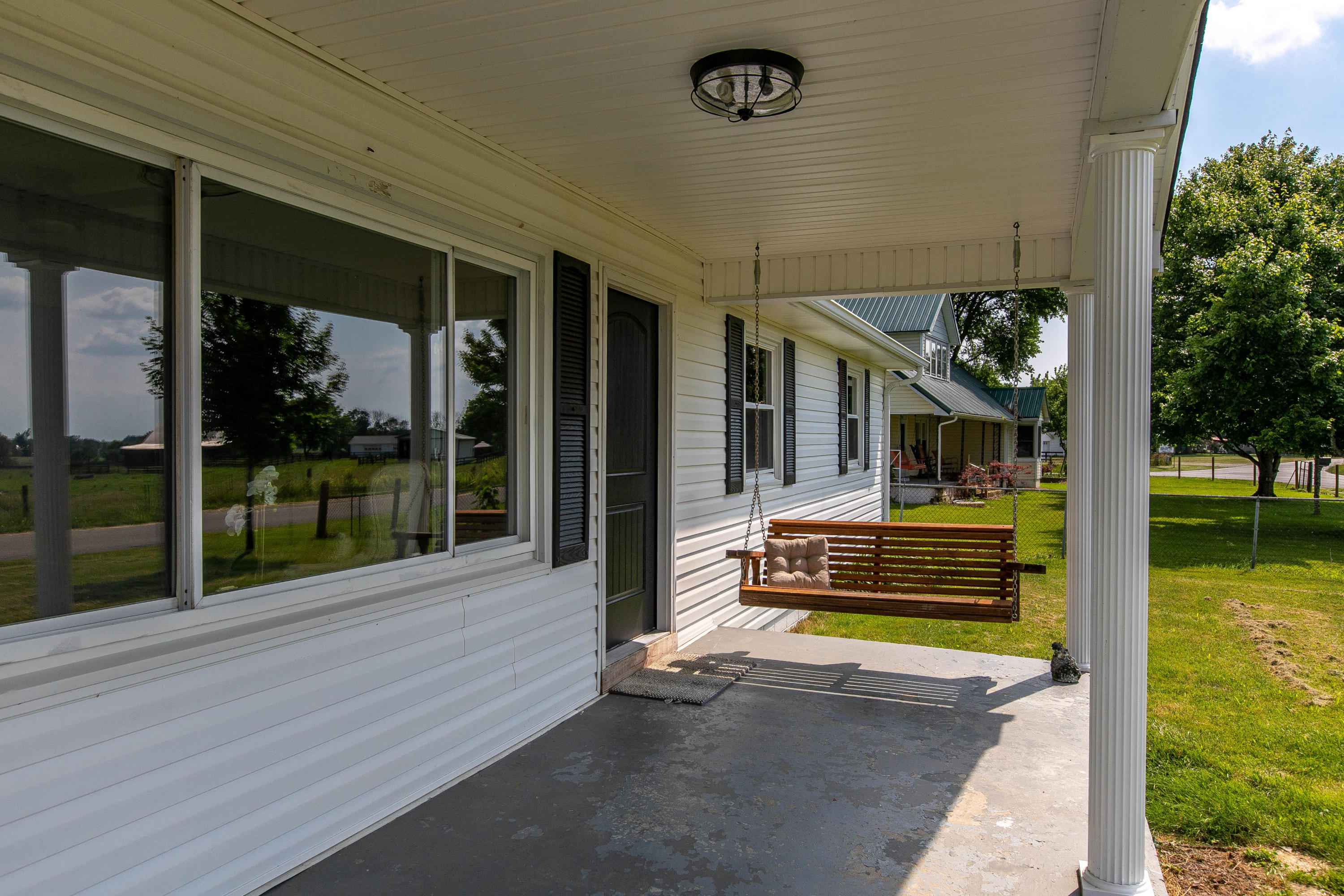 2009 Brassfield Road Richmond, KY 40475 - Photo 3 of 28 97A3D7E0-846D-4829-9BA2-F35FA11F1B5B