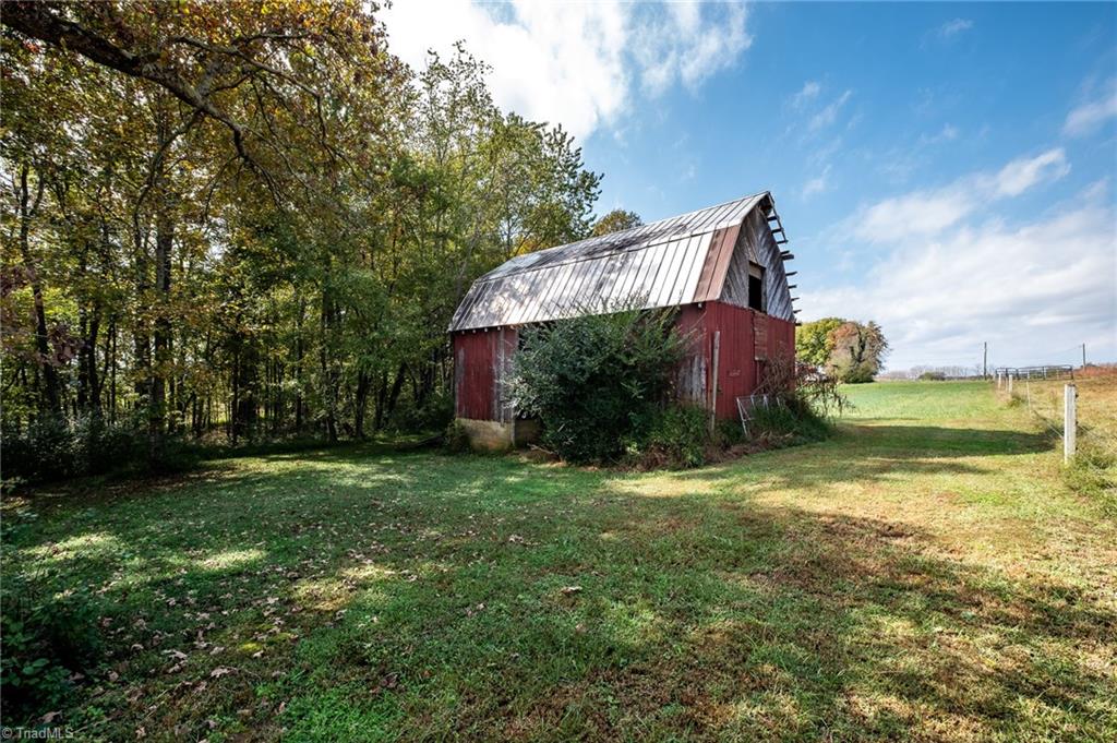 872 Benham Church Road Elkin, NC 28621 - Photo 11 of 30 View of barn located on the property.