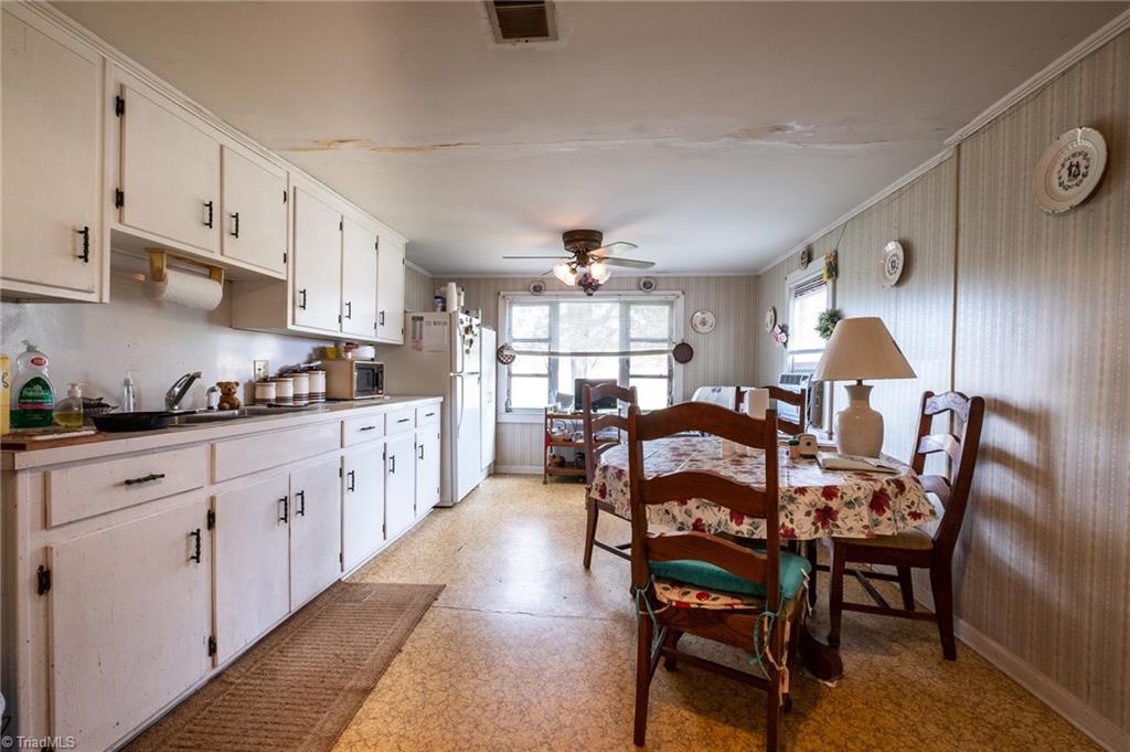 872 Benham Church Road Elkin, NC 28621 - Photo 18 of 30 Spacious and bright kitchen.