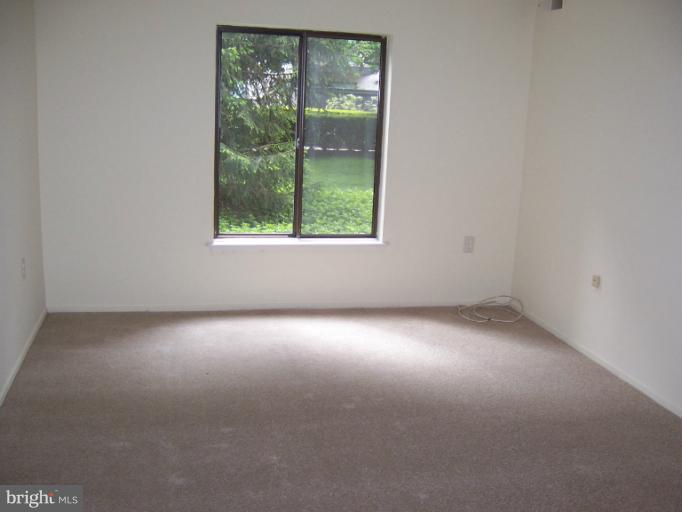 10004 Stedwick Road, Unit 104 Gaithersburg, MD 20886 - Photo 5 of 17 Bedroom (Master)