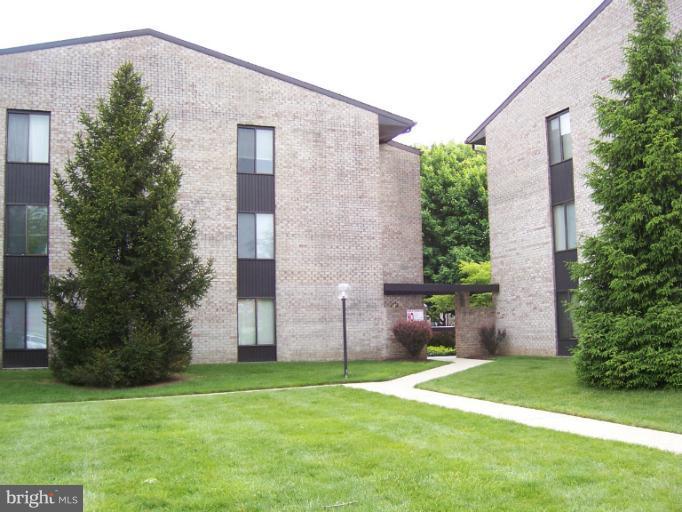 10004 Stedwick Road, Unit 104 Gaithersburg, MD 20886 - Photo 6 of 17 Exterior (Rear)