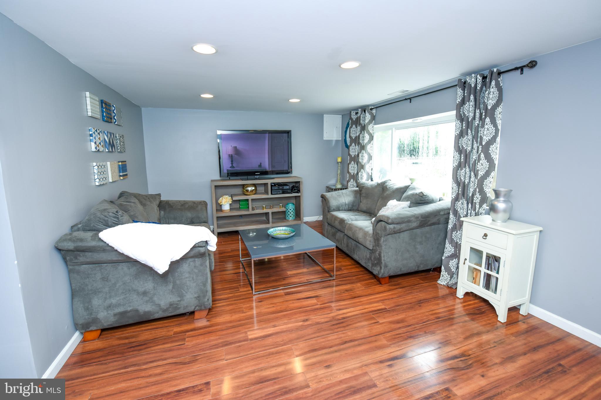12720 Hollins Road Philadelphia, PA 19154 - Photo 15 of 30 Finished Basement