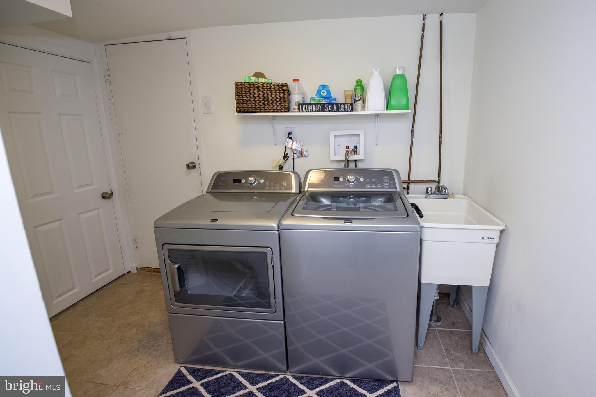 12720 Hollins Road Philadelphia, PA 19154 - Photo 18 of 30 Laundry Room