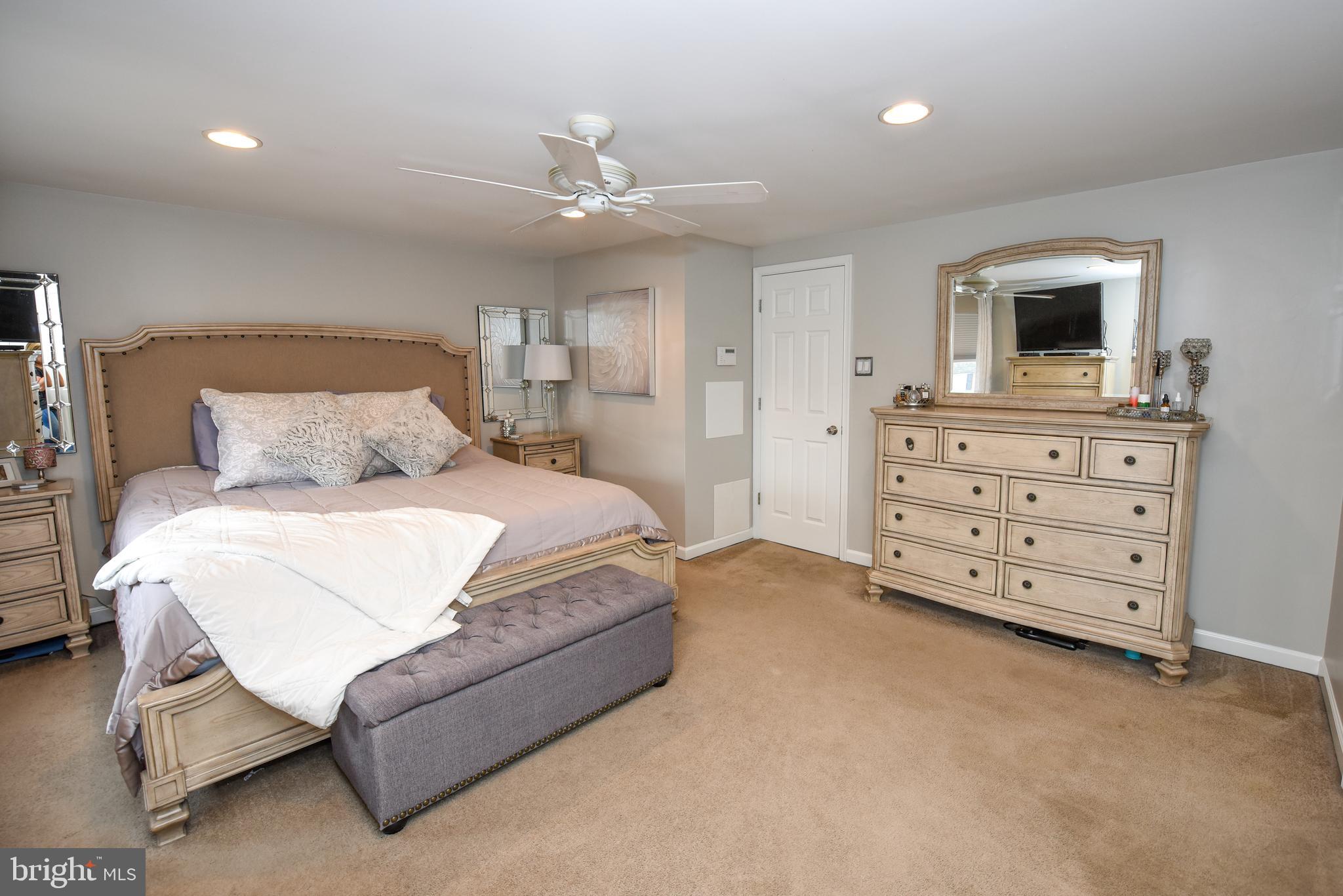 12720 Hollins Road Philadelphia, PA 19154 - Photo 19 of 30 Master Bedroom