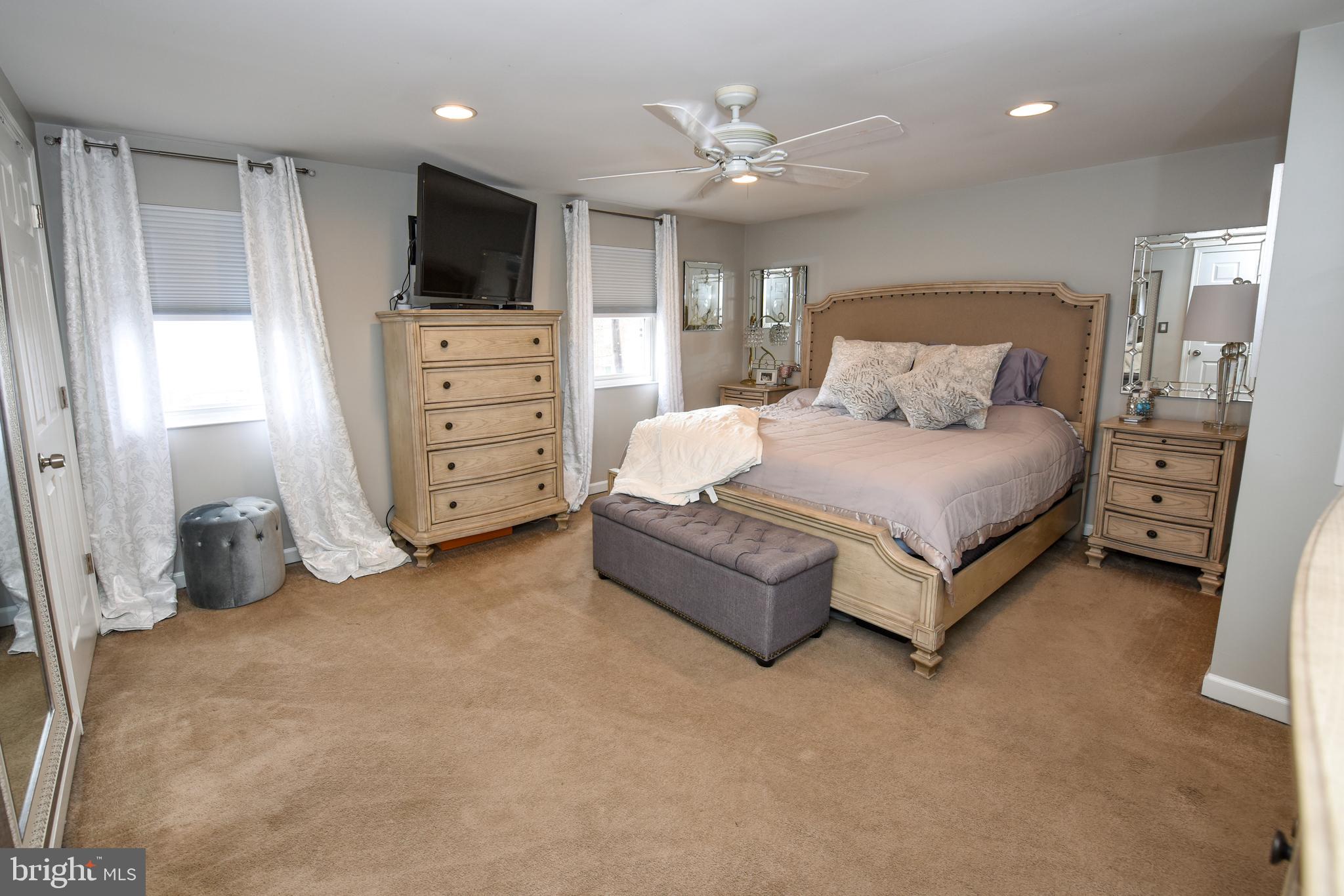 12720 Hollins Road Philadelphia, PA 19154 - Photo 20 of 30 Master Bedroom