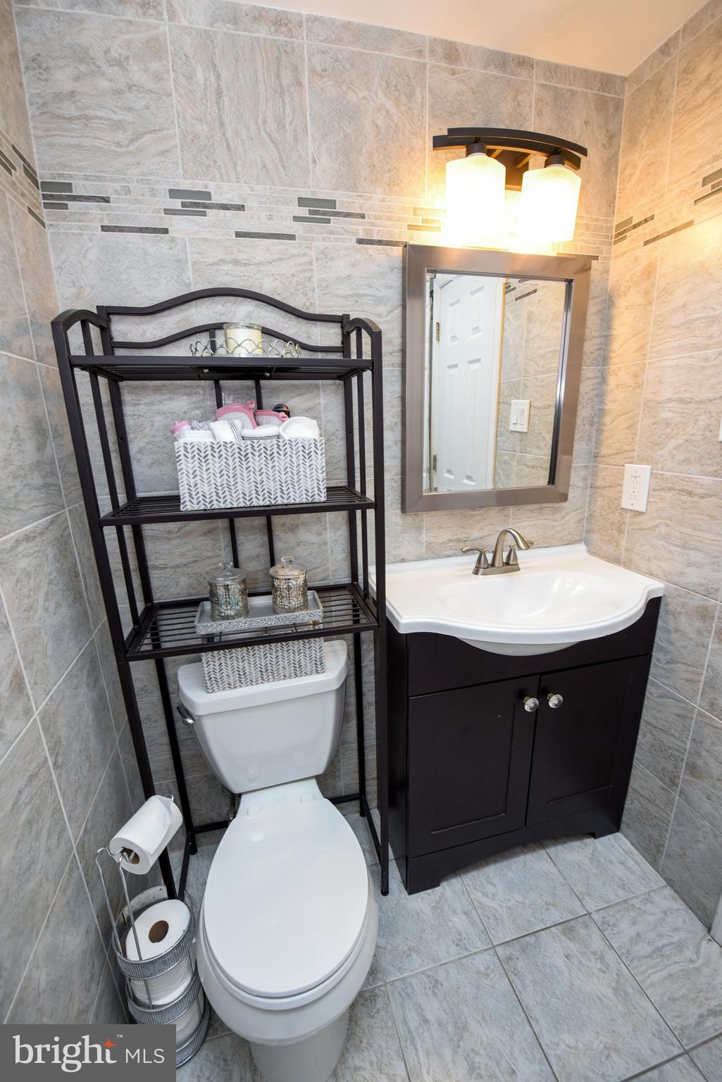 12720 Hollins Road Philadelphia, PA 19154 - Photo 26 of 30 Full Bath 2nd Floor