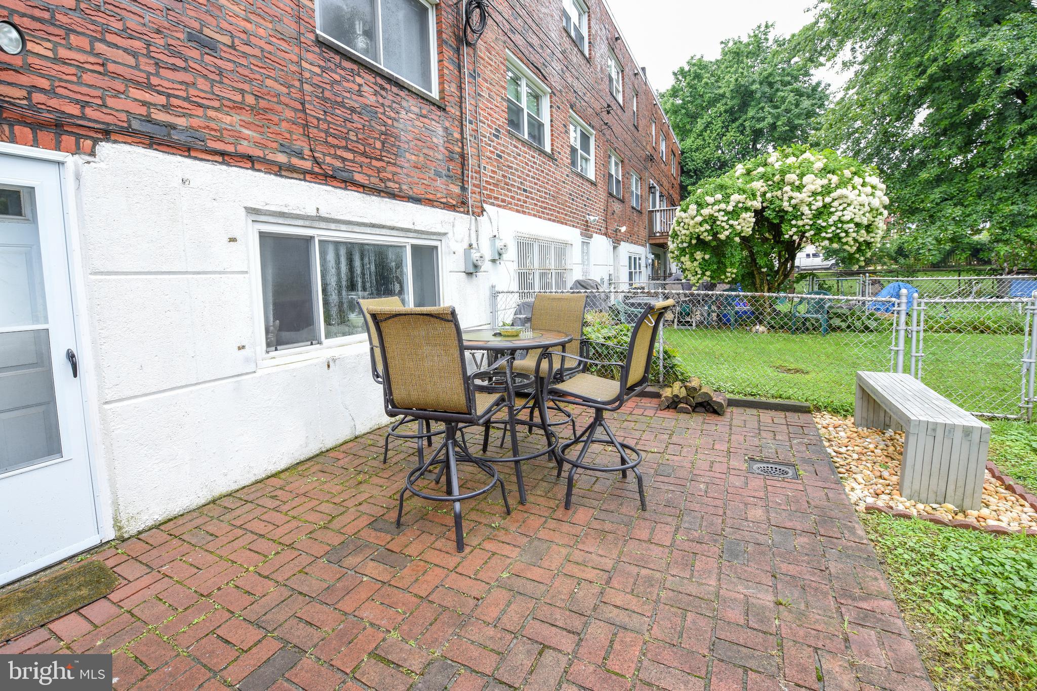 12720 Hollins Road Philadelphia, PA 19154 - Photo 28 of 30 Patio