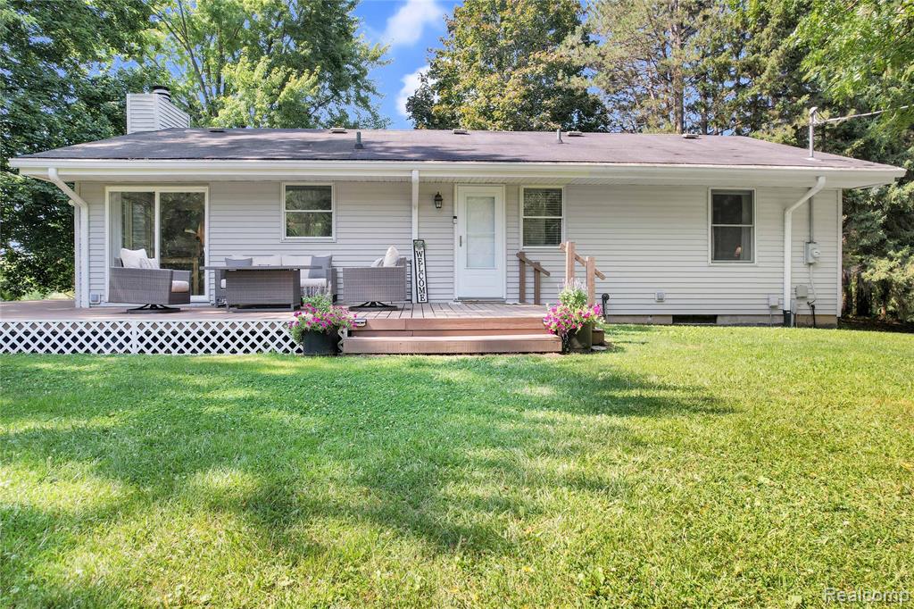 1711 Chilson Road Howell, MI 48843 - Photo 28 of 36