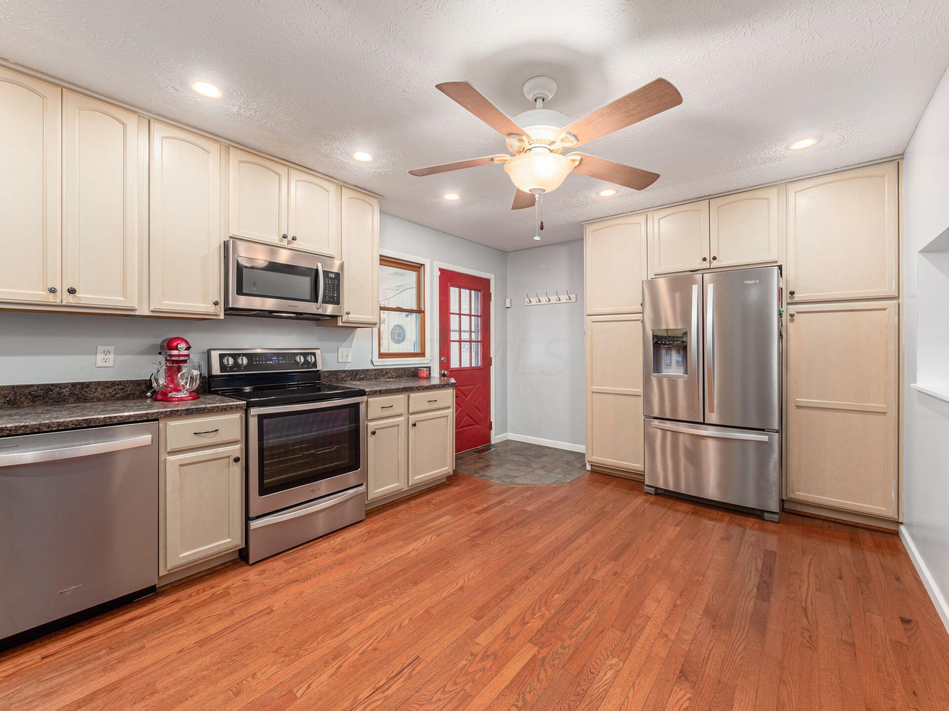 454 Ballman Road Etna, OH 43068 - Photo 7 of 28 Kitchen A