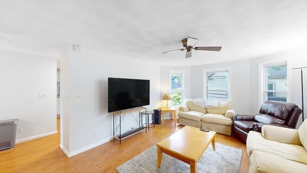 $5,500 | 4 Saginaw Avenue, Unit 2, Cambridge, MA 02140