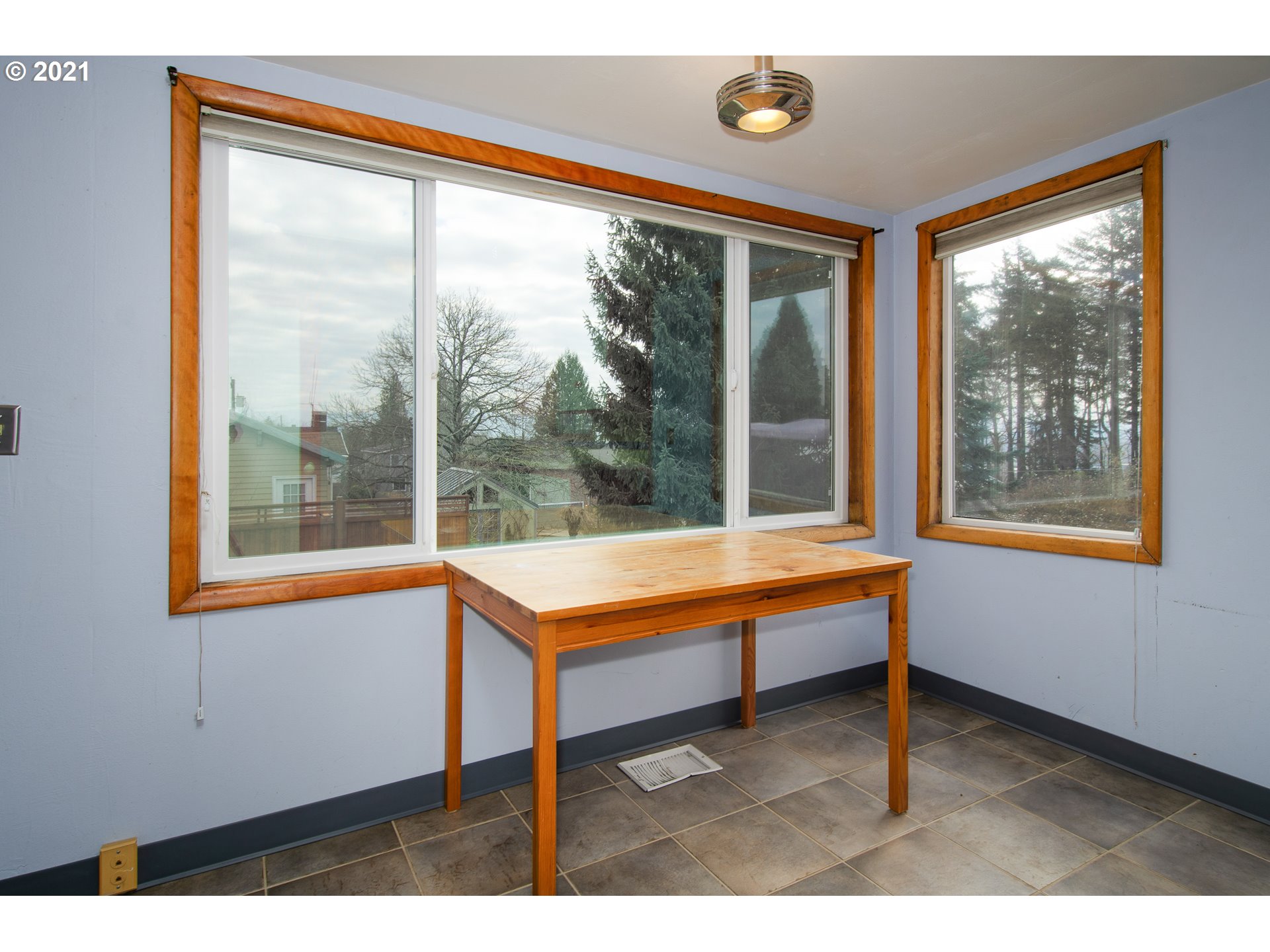 1224 Northwest Drake Way Camas, WA 98607 - Photo 13 of 27