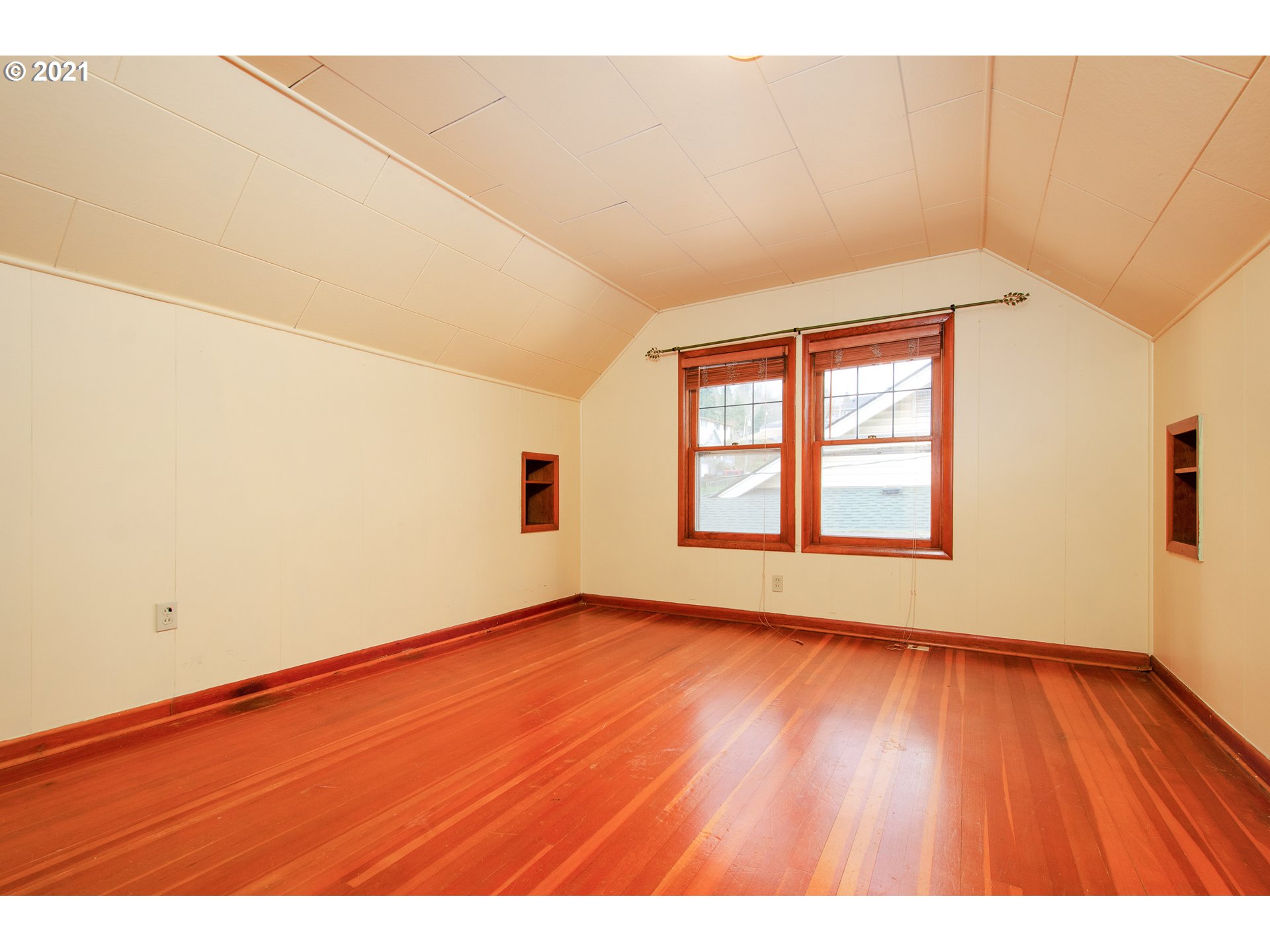 1224 Northwest Drake Way Camas, WA 98607 - Photo 17 of 27