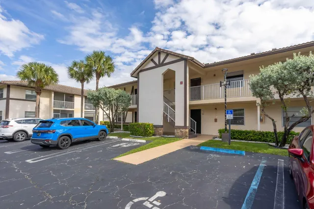 $235,000 | 2423 Northwest 89th Drive, Unit 102, Coral Springs, FL 33065