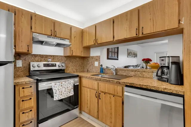 $235,000 | 2423 Northwest 89th Drive, Unit 102, Coral Springs, FL 33065