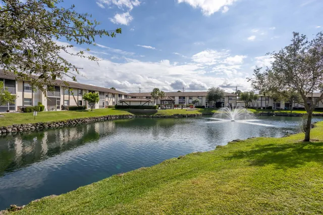 $235,000 | 2423 Northwest 89th Drive, Unit 102, Coral Springs, FL 33065