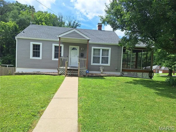 $180,000 | 600 Arrowhead Drive, Collinsville, IL 62234