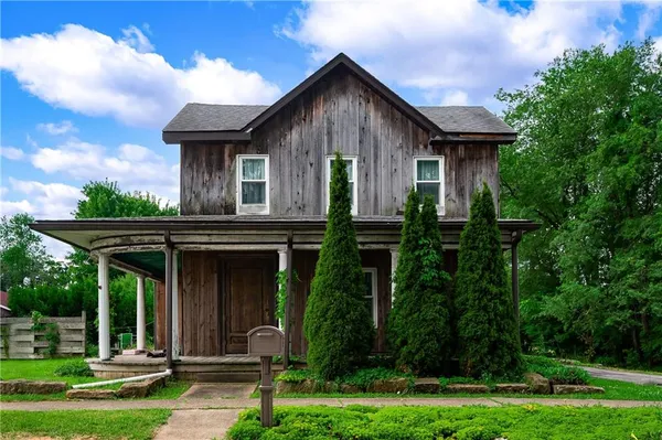 $242,000 | 438 Main Street, Prospect, PA 16052