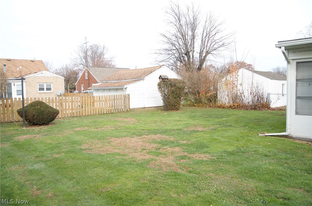 3009 Patton Place Northwest Canton, OH 44708 - Photo 6 of 30 Gallery Image 6