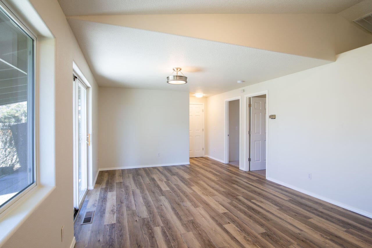 2277 Northeast Yellowpine Road Prineville, OR 97754 - Photo 12 of 35 HDR 514