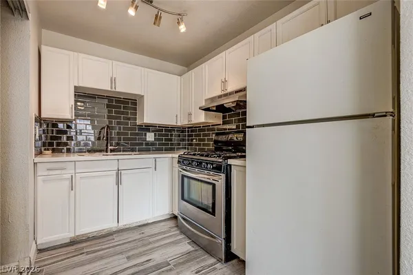 $1,300 | 6444 Addely Drive, Las Vegas, NV 89108