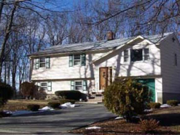 8 Gordon Road Derry, NH 03038 - Photo 1 of 1