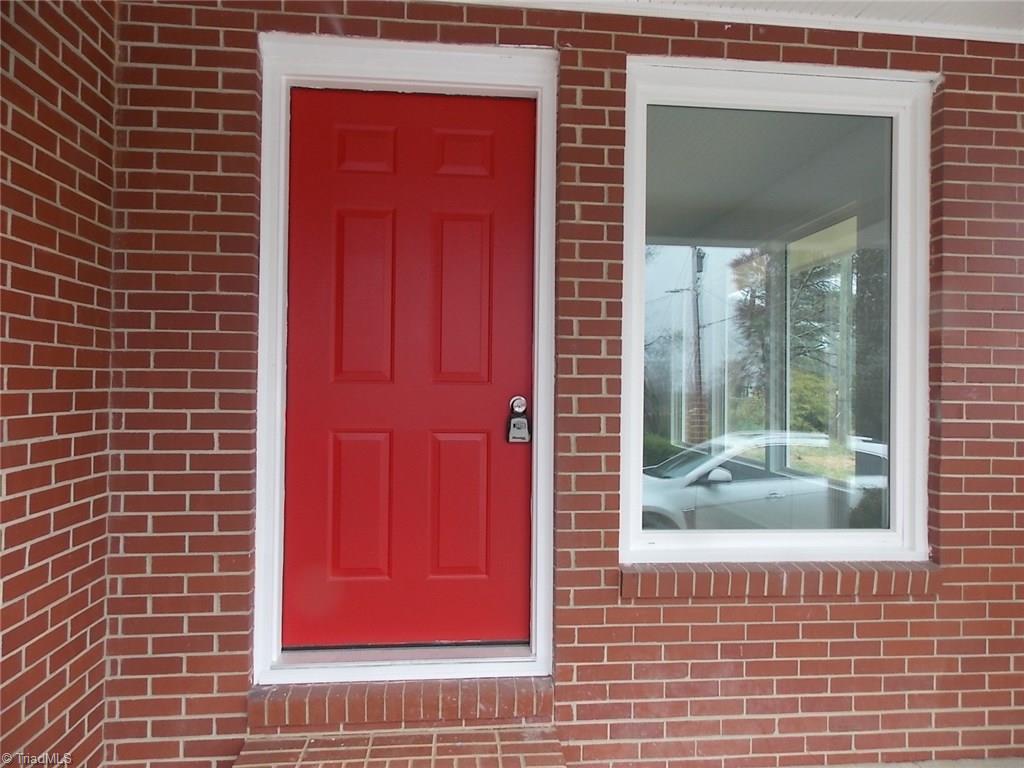 717 Parker Road Mount Airy, NC 27030 - Photo 3 of 11 Gallery Image 3