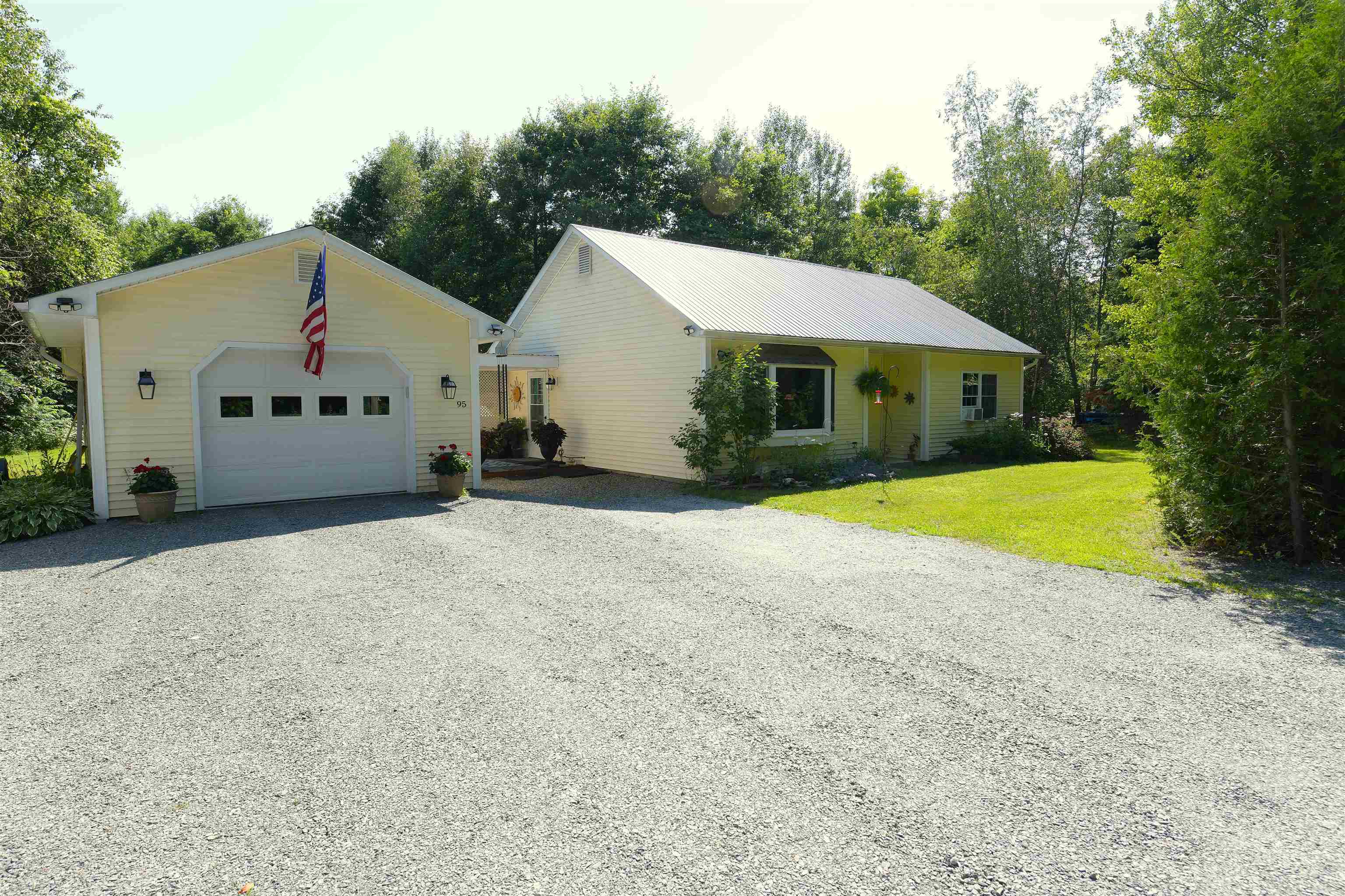 95 Gilly Drive Colchester, VT 05446 - Photo 1 of 20