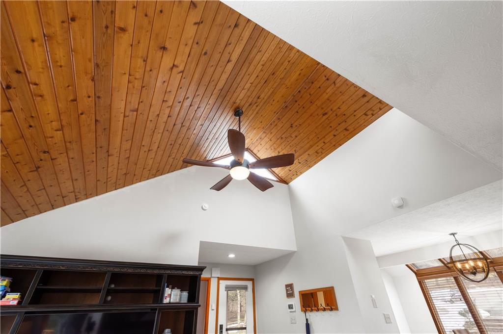 618 The Maples Farmington, PA 15437 - Photo 24 of 38