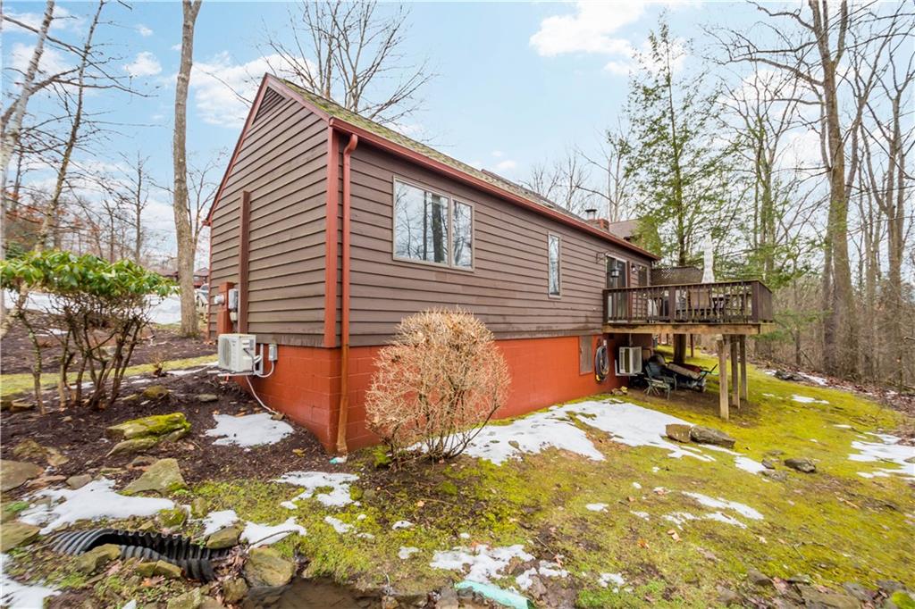 618 The Maples Farmington, PA 15437 - Photo 4 of 38