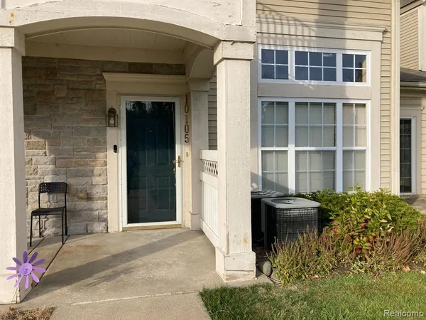 $1,850 | 10105 West Midway Court., Walled Lake, MI 48390